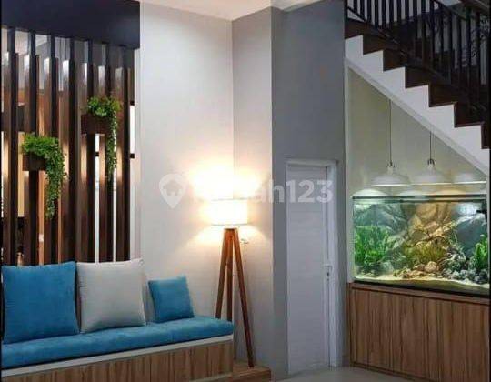 Rumah hook mewah di Adipura Bandung siap huni dan terawat  2