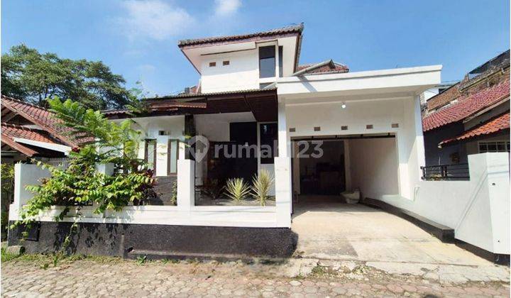 Rumah di Gegerkalong Bandung 2 Lantai Bagus 1