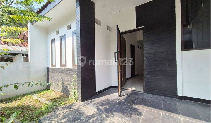 Rumah di Gegerkalong Bandung 2 Lantai Bagus 2