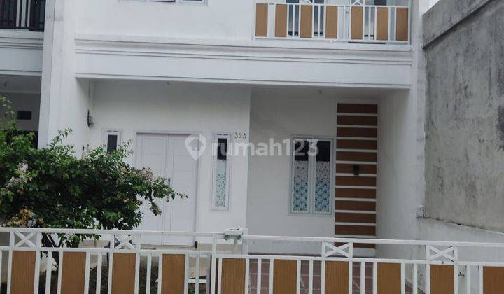 Rumah 2 Lantai Bagus Siap Huni Di Antapani Bandung  1