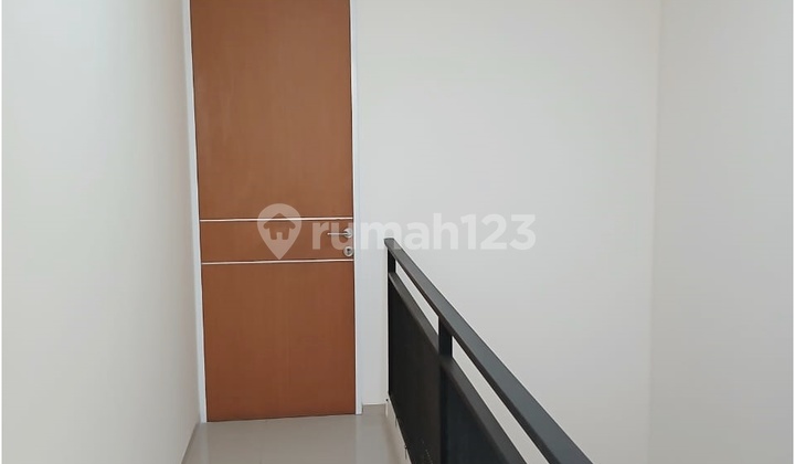 Minimalist House Ready to Occupied Main Road Taman Cibaduyut Indah Bandung 2