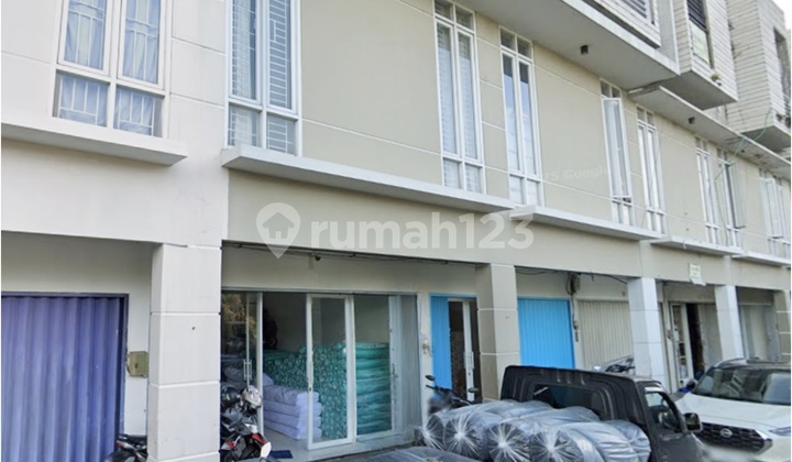 Ruko Bagus Siap Pakai di Taman Kopo Indah Akses Tol Margaasih