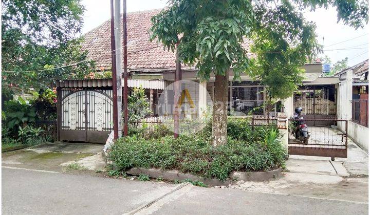 Rumah Luas Strategis Pusat Kota Sayap Riau Bandung 1