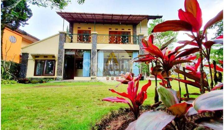 Villa Eksklusif Mountain View Full Furnished Lembang 2