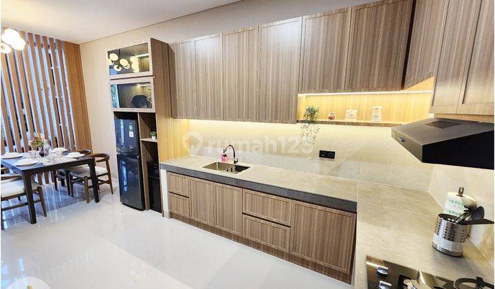 Rumah Exclusive Bagus Sayap Setraduta Sukasari Bandung 2