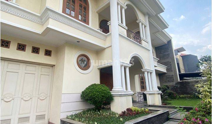 Rumah Mewah Luas Semi Furnished di Komplek Batununggal Bandung 1