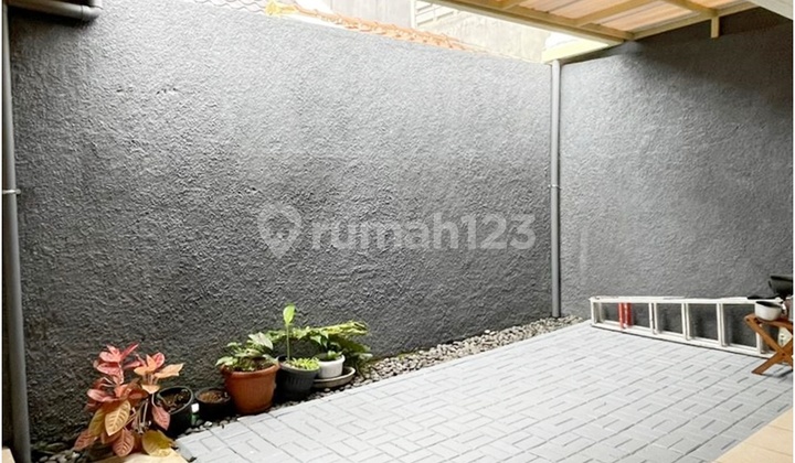 Ready-to-Occupy House in Tatar Candra, Official New City of Parahyangan