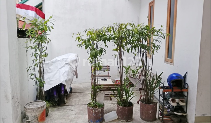 Well-Maintained Minimalist 2-Story House in Antapani, Bandung 2