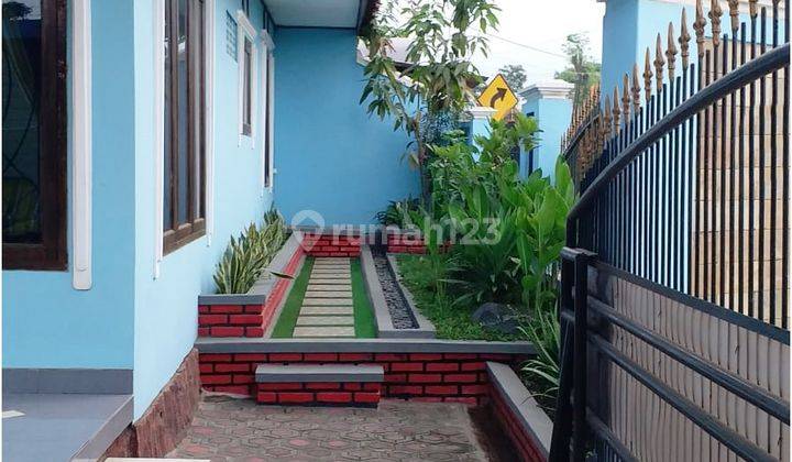 Rumah Villa Pinggir Jalan Bagus Luas di Majalaya Bandung 2