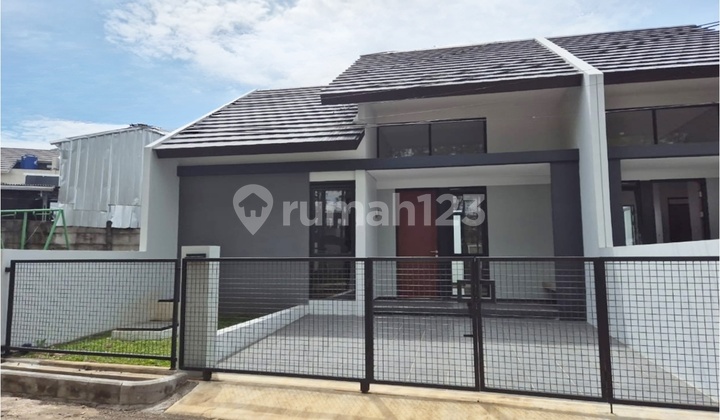Rumah Baru Siap Huni di Komplek Antapani Bandung Dekat Borma Rumah Baru Siap Huni di Komplek Antapani Bandung Dekat Borma