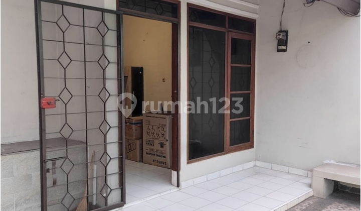 Rumah Terawat Siap Huni di Taman Kopo Indah Bandung