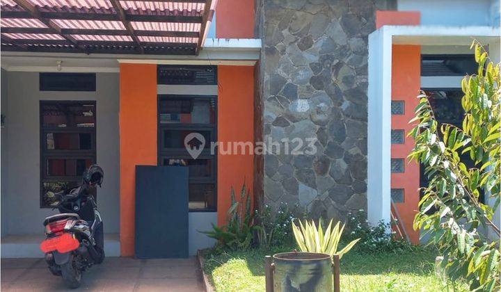 Rumah Minimalis di Cluster Cihanjuang Bandung Siap Huni 1