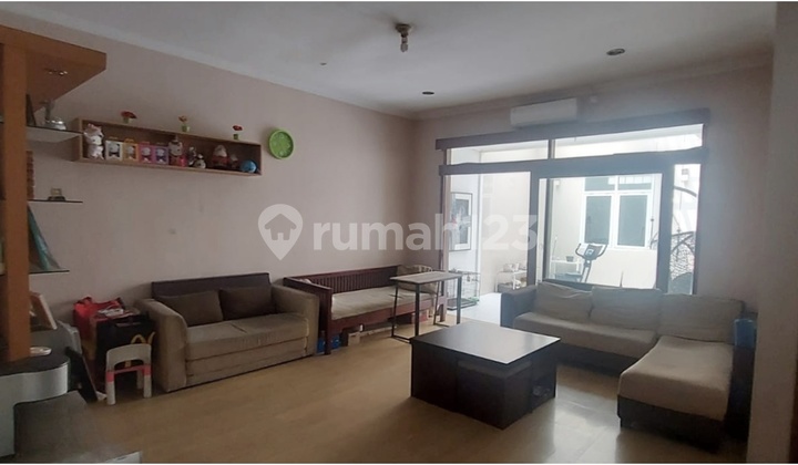 Rumah Siap Huni Strategis di Taman Sakura Dekat Tol Pasirkoja