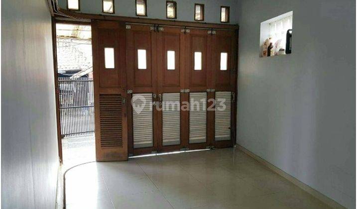 Rumah Hook di Sayap Ahmad Yani Bandung Dekat Kiara Artha Park 2