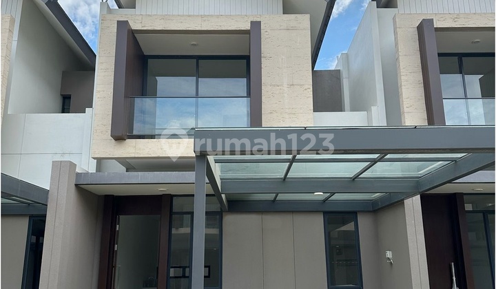 Rumah Bagus di Podomoro Park Bandung dekat Exil Tol Buah Batu