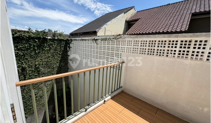 Rumah Cantik Estetik di Turangga Strategis Dekat Tsm Bandung 2