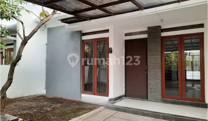 House in Batununggal Complex, Bandung, Good Location and Ready to Occupied 1