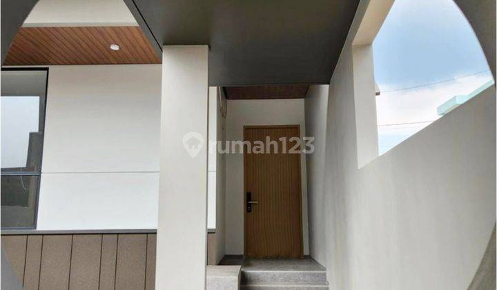 Rumah Baru Minimalis Modern di Setraduta Bandung 2