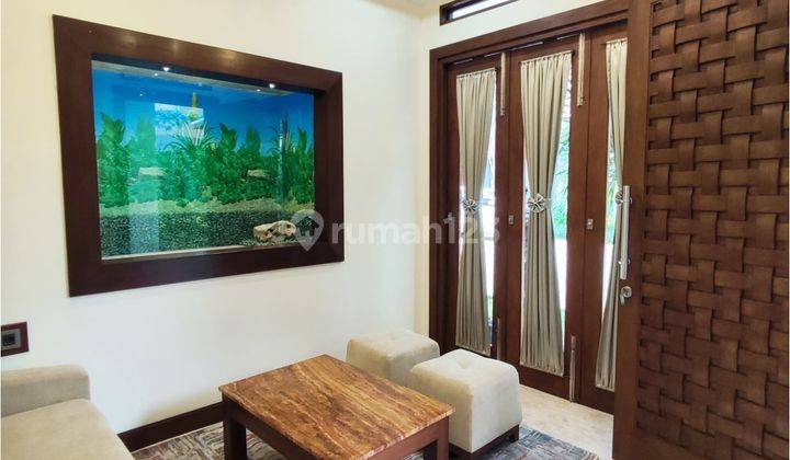 Rumah Exclusive Ada Pool Full Furnished di Ciumbuleuit Bandung 2