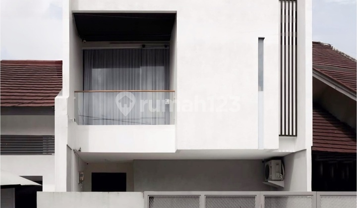 Rumah Furnished Minimalis Siap Huni di Antapani Bandung