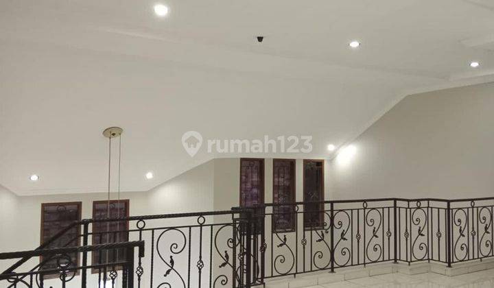 Dijual Rumah Luas Nyaman Siap Huni di Mekar Wangi 2