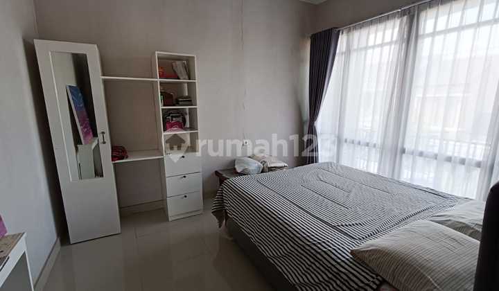 Dijual Rumah 2 Lantai Semi Furnish Modern Minimalis Lokasi di Pesona Bali Bandung 2