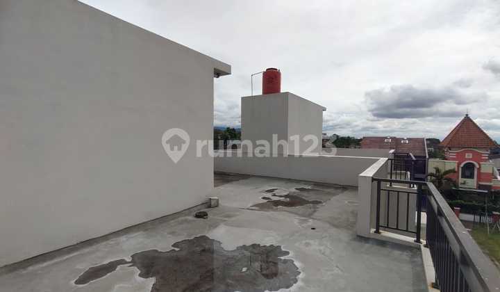 Dijual Rumah Bagus Siap Huni Town House Dalam Lokasi di Komplek Bukit Sariwangi Bandung 2