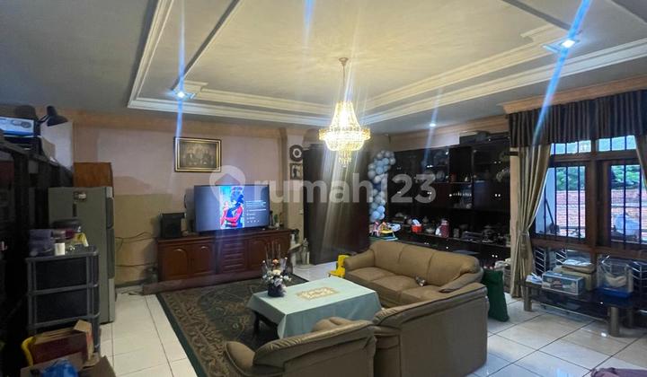 Dijual Ruko Besar 3,5 Lantai Siap Pakai Lokasi di Cisirung Palasari Bandung