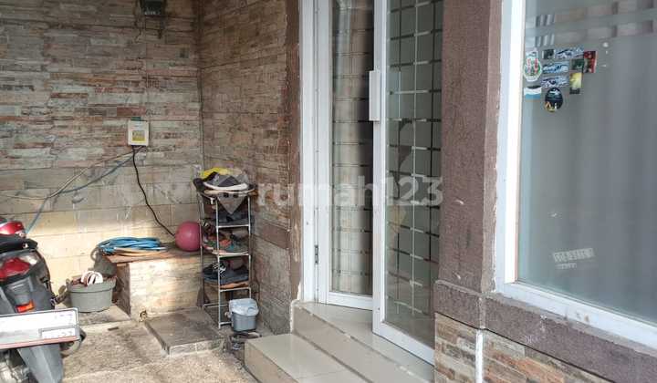 For Rent 2-Story House Ready to Live Minimalist Location in Nuansa Sari Indah Complex 2