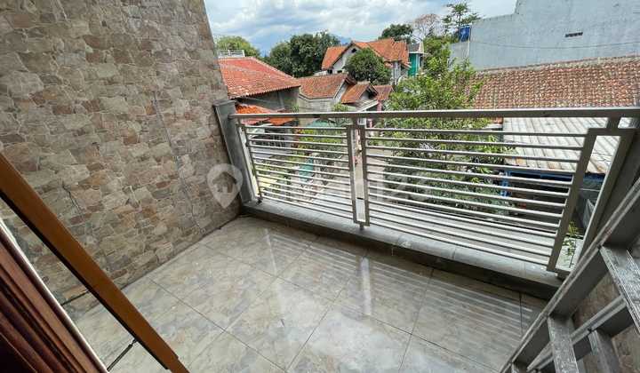 Dijual Rumah 2 Lantai Siap Huni Minimalis Lokasi di Antapani Bandung 2