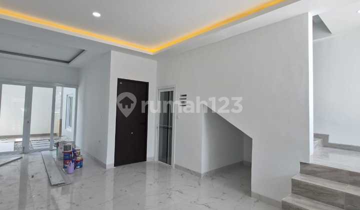 Dijual Rumah Baru Modern Minimalis Siap Huni Lokasi di Kopo Permai 3 Bandung 2