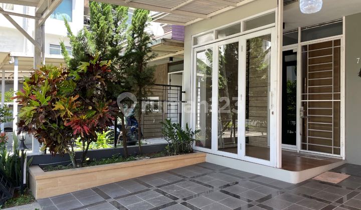 For Sale Semi-Furnished Ready-to-Occupy House in a Strategic Location at Taman Kopo Indah 5, Sommerville Cluster, Bandung