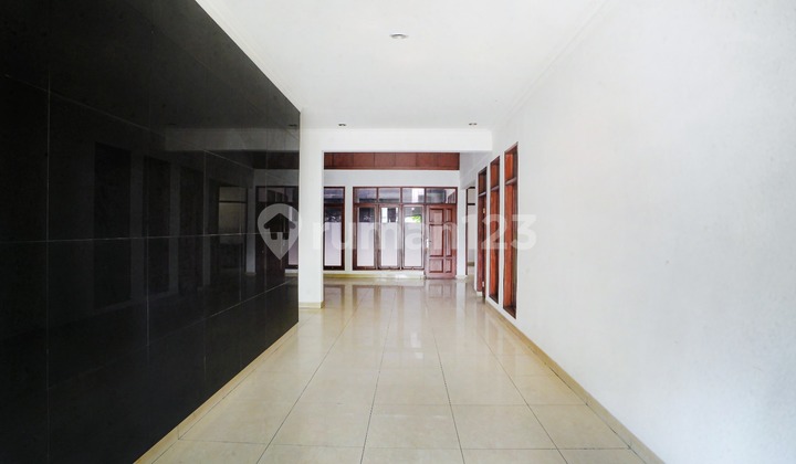 Dijual Ruang Usaha Siap Pakai Cocok untuk Usaha Lokasi di Antapani Bandung