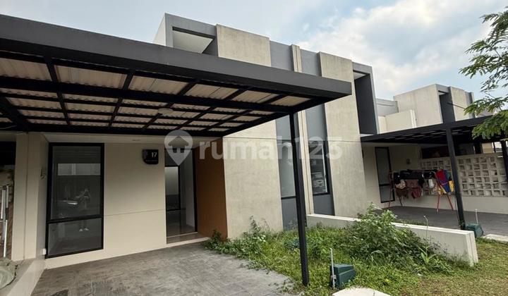 Disewakan Rumah Baru Nyaman dan Asri Siap Huni Lokasi di Podomoro Park Cluster Padmagriya Bandung 2