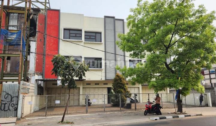 Dijual Ruko 3 Lantai Siap Pakai Cocok untuk Usaha Lokas di Rajawali Bandung