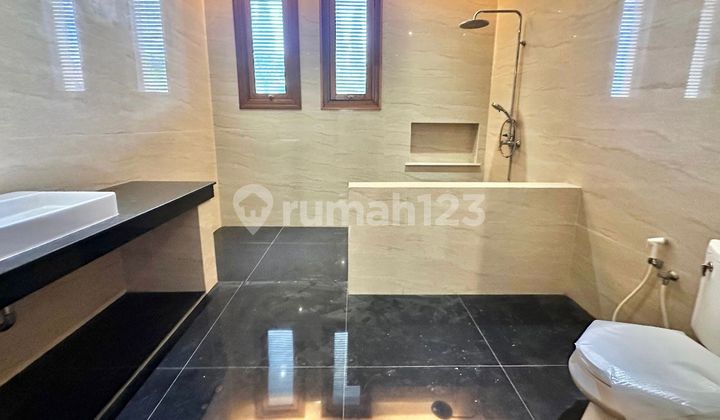 Dijual Rumah 3 Lantai Siap Huni Lokasi di Townhouse Balepakuan Bandung 2