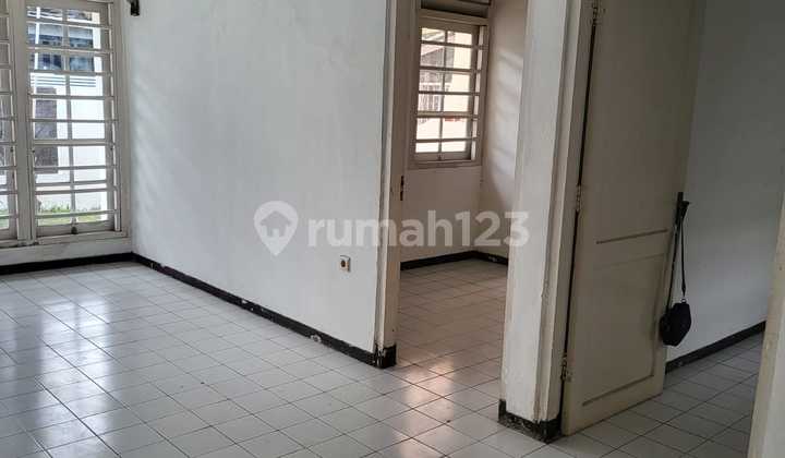 For Sale Comfortable House Ready to Live In Strategic Location in Antapani Bandung