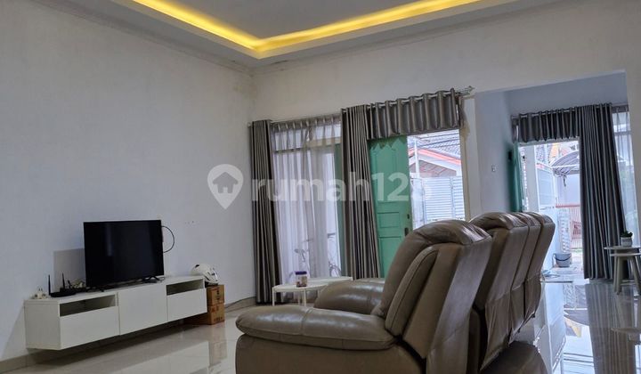 Dijual Rumah 2 Lantai Siap Huni Lokasi di Komplek Sanggar Hurip Soekarno Hatta Bandung