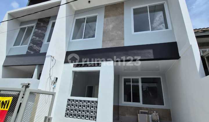 Dijual Rumah Baru Modern Minimalis Siap Huni Lokasi di Kopo Permai 3 Bandung