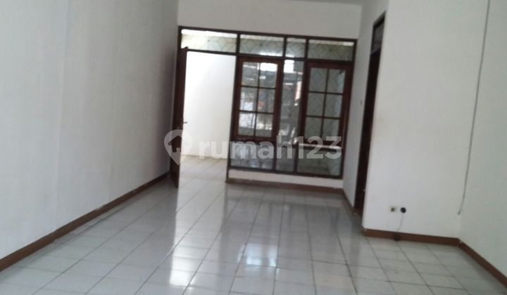 Disewa Rumah Nyaman Siap Huni Lokasi Strategis di Kopo Permai Bandung