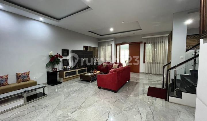 Dijual Rumah 2 Lantai Siap Huni Lokasi Strategis di Cherryfield Bandung 2