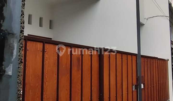 Dijual 2 Rumah Baru Dalam Gang Cocok untuk Rumah Tinggal Lokasi Sangat Strategis di Sayap Jamika Sudirman Bandung Dijual 2 Rumah Baru Dalam Gang Cocok untuk Rumah Tinggal Lokasi Sangat Strategis di Sayap Jamika Sudirman Bandung