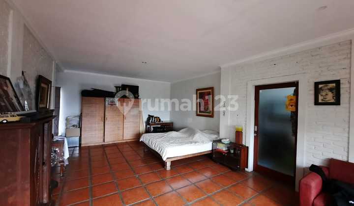 Dijual Rumah Furnish Siap Huni Lokasi Strategis di Cigadung Bandung 2