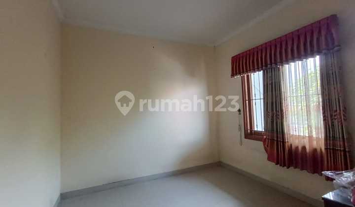 Dijual Rumah Kokoh Semi Furnish Siap Huni Lokasi di Taman Kopo Indah 3 Bandung 2