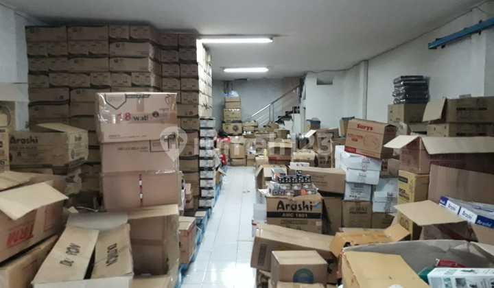 For Quick Sale: 2.5-Story Shophouse Ready for Use, Ideal for Business, Strategic Location in Kopo Mas Regency, Bandung 2