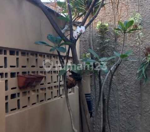 Disewa Rumah 2 Lantai Siap Huni Lokasi Strategis di Gunung Batu Bandung 2