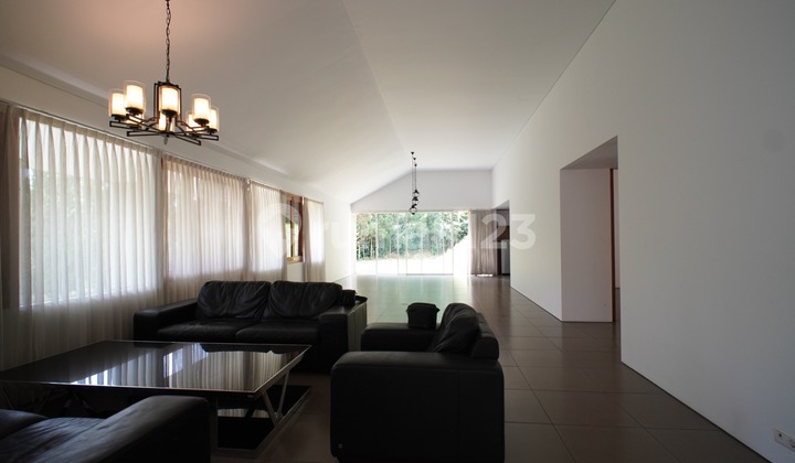 Dijual Rumah Lux Modern Minimalis Siap Huni Lokasi di Resort Dago Pakar Bandung Dijual Rumah Lux Modern Minimalis Siap Huni Lokasi di Resort Dago Pakar Bandung
