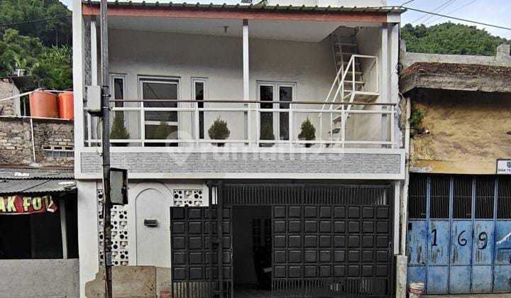 Dijual Rumah Furnished Siap Huni Minimalis Lokasi di Jalan Kerkof Cibeber Bandung