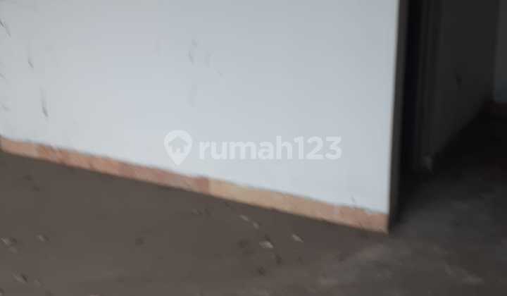 Dijual Rumah 3 Lantai Kondisi Bangunan 60% Lokasi di Batununggal Bandung 2