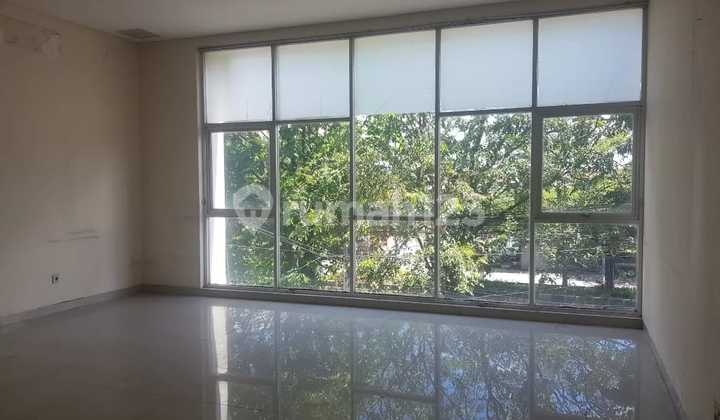 For Rent 2-Story Shop House Ready to Use Suitable for Business Located on Main Road Kiaracondong Bandung 2